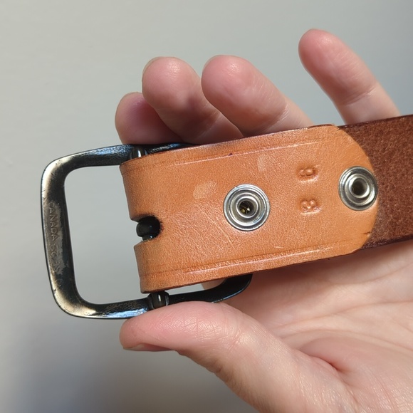 Vintage Tooled Leather Belt, 43" Size 36 US M - Picture 5 of 10